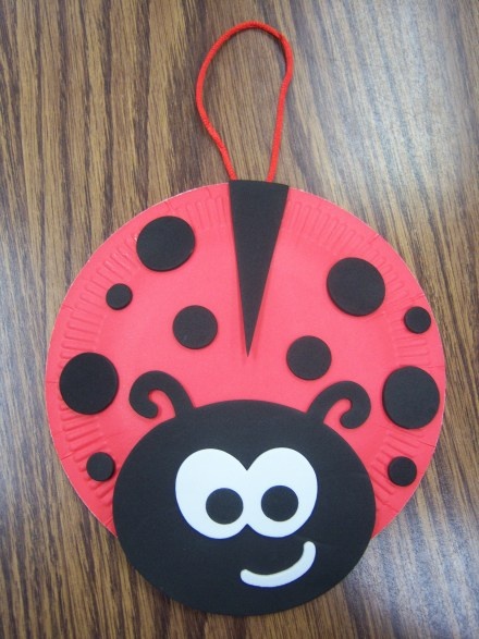 ladybug craft paper plate crafts preschool storytime katie toddler storytimekatie bug bricolage kindergarten maternelle insectes st comment ladybug2 arts enregistrée