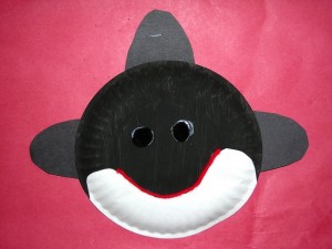 Paper plate orca