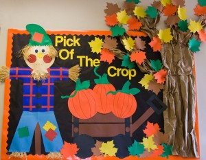 pumpkin bulletin board idea (4)