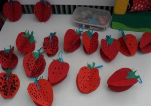 3d strawberry craft