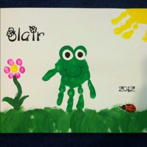 handprint-frog-craft-idea-for-kids