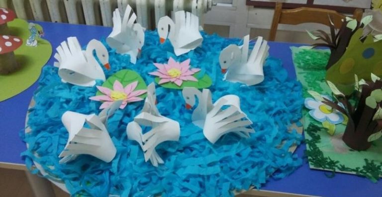 Swan craft idea for kids | Crafts and Worksheets for Preschool,Toddler
