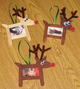 Popsicle stick and clothes pin reindeer