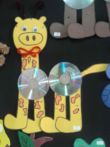cd giraffe craft for kids