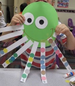 free paper octopus craft idea for kids (3)