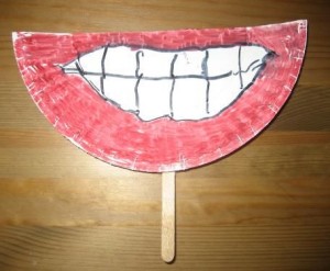 paper plate tooth craft