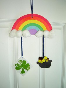 St. Patrick's Day mobile craft for kids