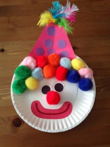 paper plate clown