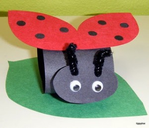 paper roll ladybug craft