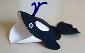 paper plate whale craft idea