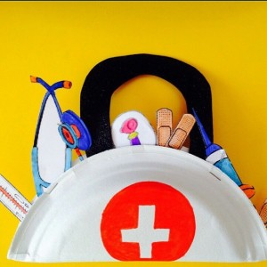 paper plate doctor bag craft