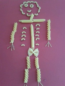 pasta skeleton craft