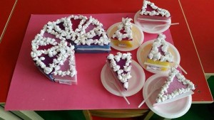 sponge birthday cake craft (3)