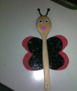 wooden spoon ladybug craft idea