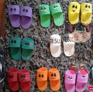 slippers craft idea for kids (3)