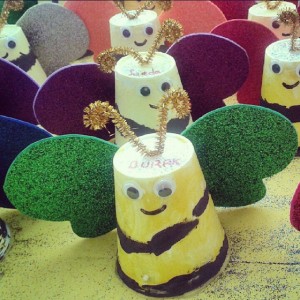 paper cup bee craft