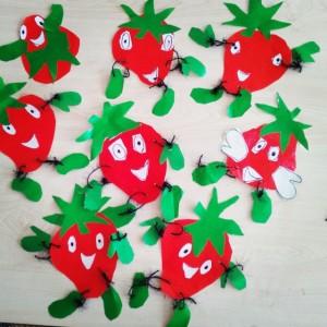 strawberry craft (1)