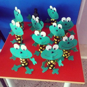 bottle frog craft idea for kids,