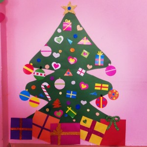 christmas tree bulletin board