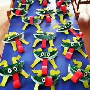 paper plate frog craft idea