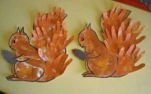handprint squirrel craft