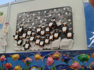 penguin bulletin board idea for kids (1)