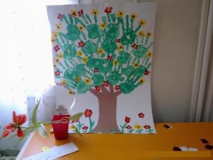 handprint spring tree craft idea for kids