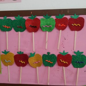 apple-puppet-craft